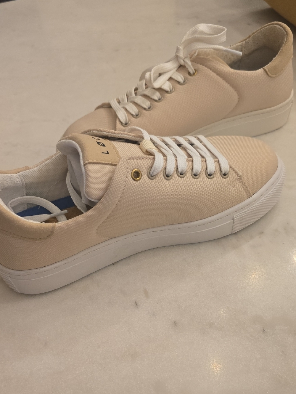 NWOT LOCI "Nine"Low Top Vegan Sneakers. EU 37. US 6.5 - Picture 8 of 10